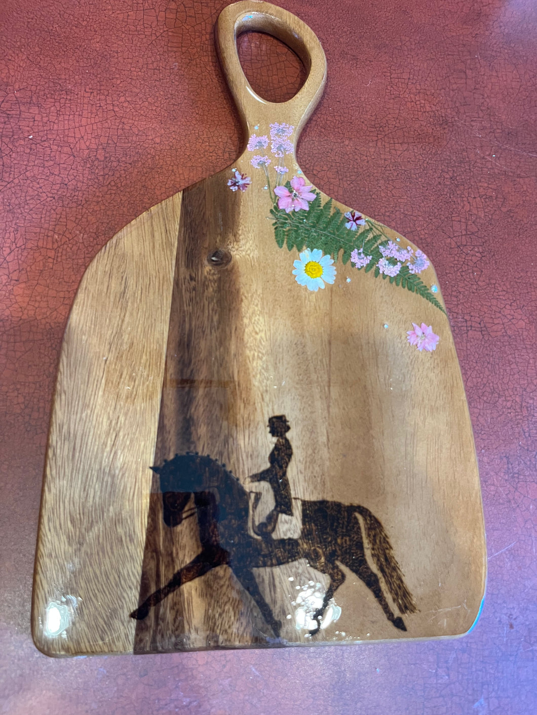 Trot Lengthening Resin Serving Tray