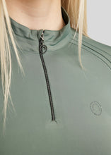 Montar MoPearl SS Training Shirt w. Pintucks