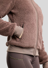 Montar MoEbba Q-Zip Teddy Pile Jacket with Golden Quartz Details FW 26